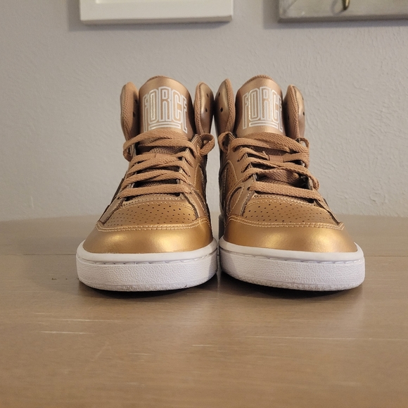 Nike Womens Son of Force Mid 'Metallic Red Bronze' Size 6.5 - Picture 2 of 10